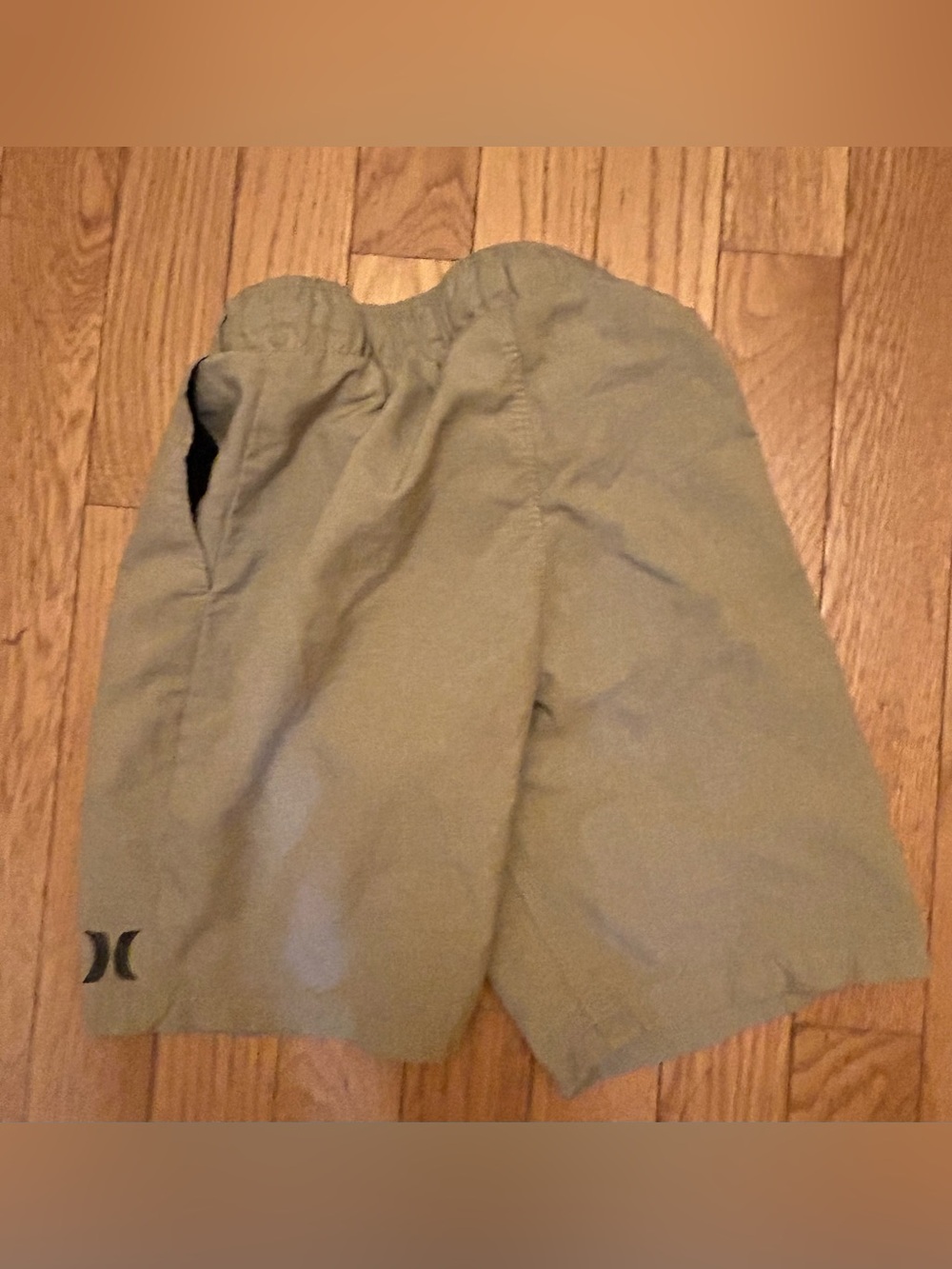 Boys Hurley Pull On Khaki Shorts (missing drawstring ) Size 7